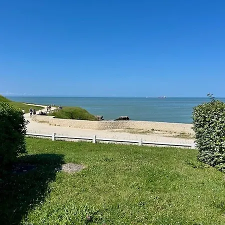En Bord De Avec Jardin, Parking Et Animaux Acceptes A - Fr-1-494-63 Apartmán *